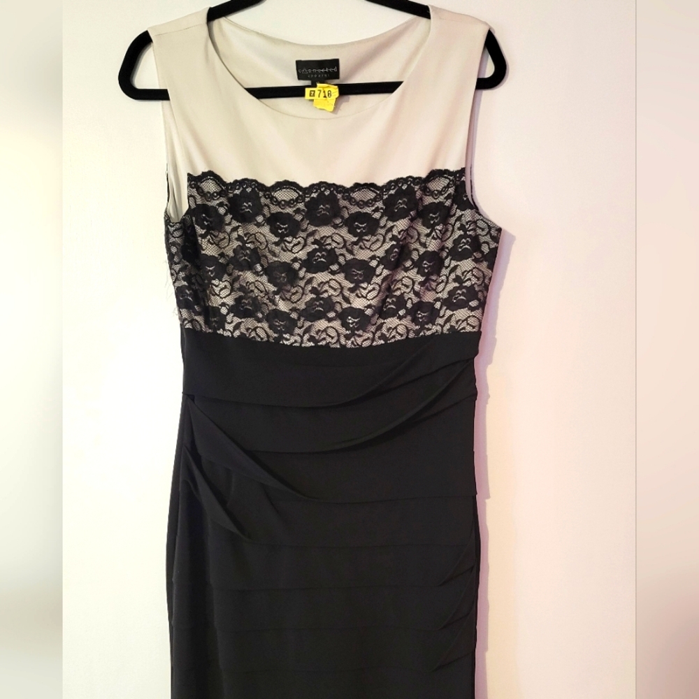 Connected apparel Cream and Black Sleeveless Sheath Dress Size 10